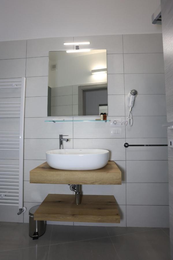 Civico 49 Bed&Breakfast Lecce Bagian luar foto